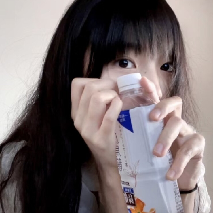 万里行川照孤舟